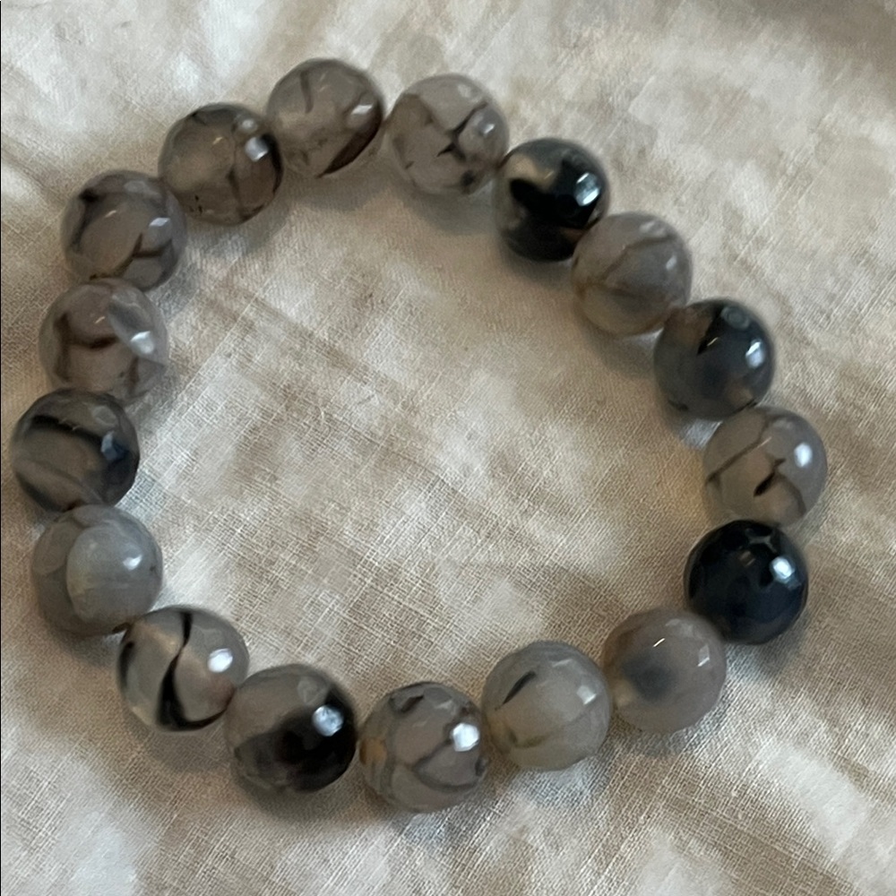 Faceted dragon veins agate stretch Bracelet 10mm
